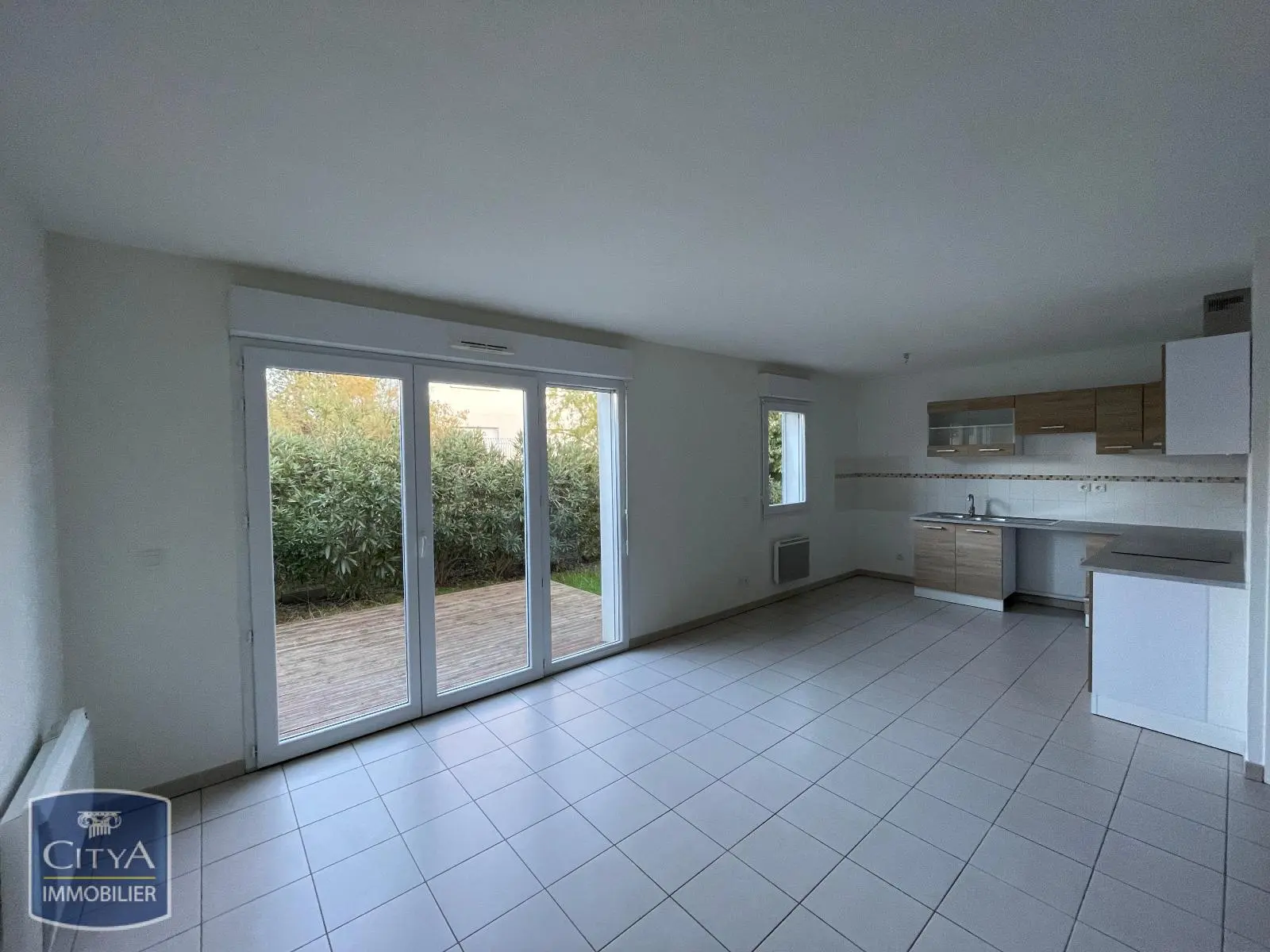 A LOUER T3 GARAGE ET PARKING RODILHAN