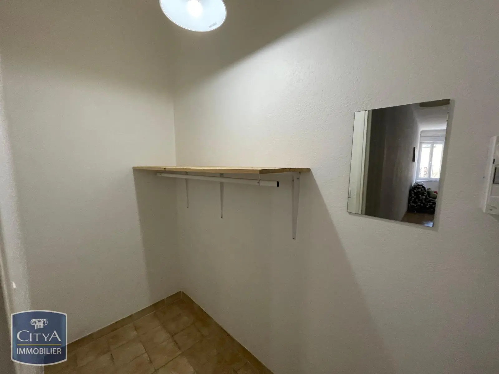 STUDIO - MEUBLE - LOCATION - SAINT CEZAIRE - NIMES