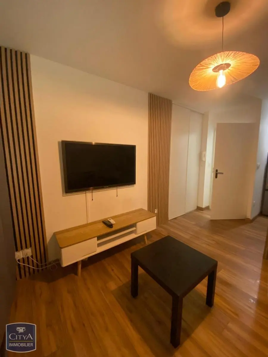 Photo 1 Appartement 1 pièce 21.9m²