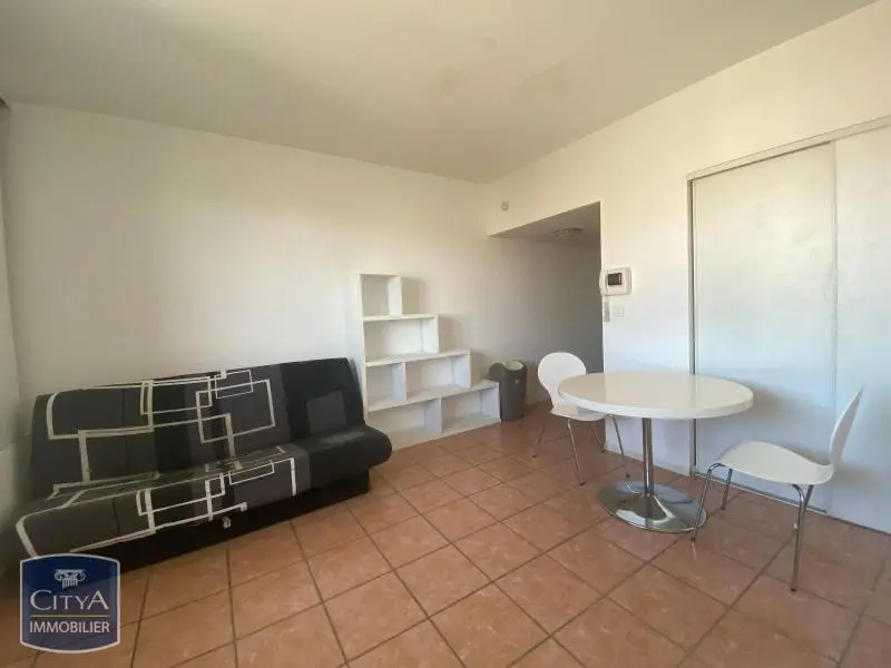 Photo 1 Appartement 1 pièce 23m²
