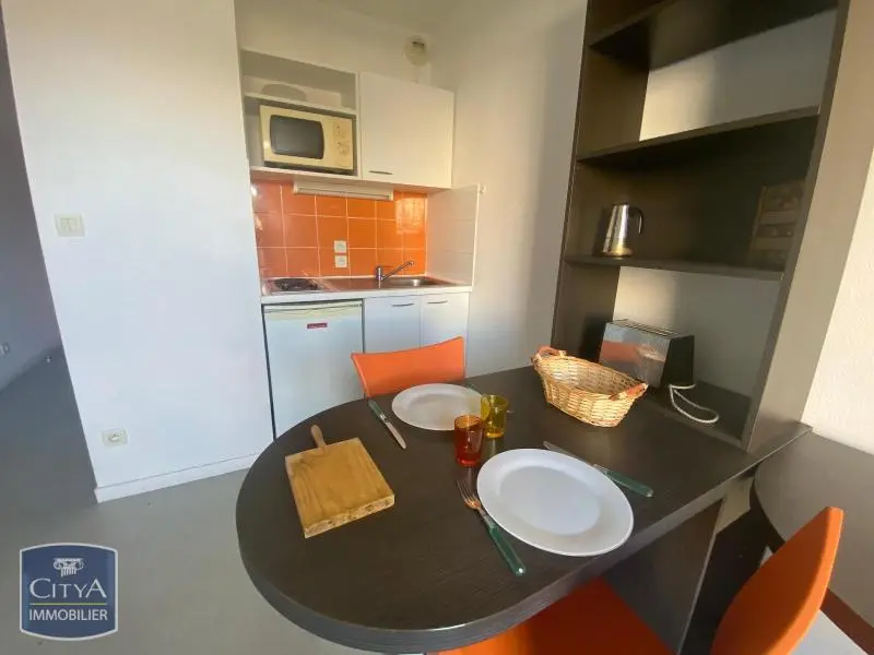 Photo 1 Appartement 1 pièce 19m²