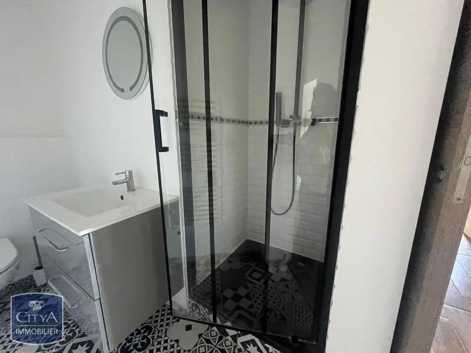 LOCATION NIMES P4 MEUBLE - CLIMATISATION - QUARTIER BOULEVARD TALABOT - PROCHE GARE