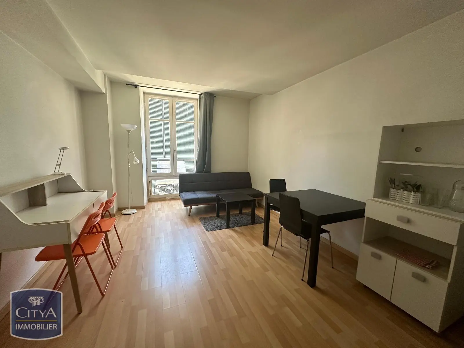 Photo 1 Appartement 1 pièce 22.88m²