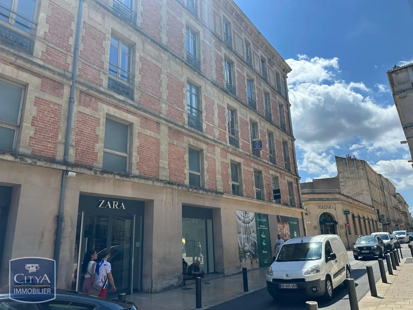 NIMES - LOCATION - STUDIO - MEUBLE - CENTRE