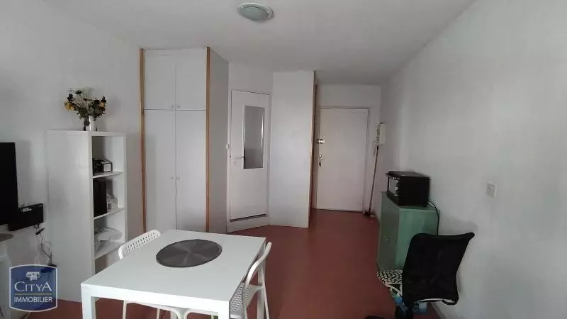 Photo 2 Appartement 1 pièce 19.16m²
