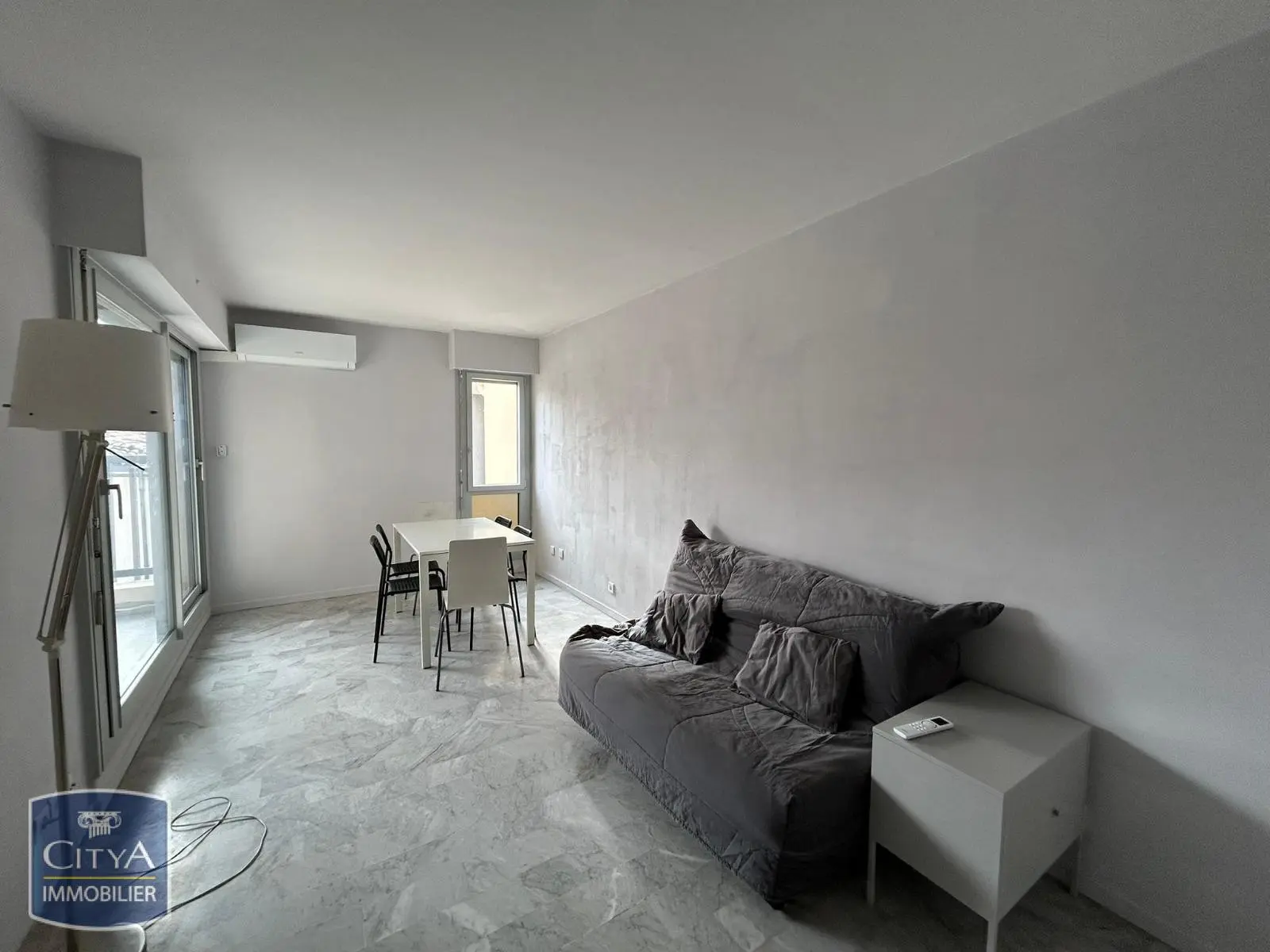 Photo 1 Appartement 1 pièce 30.48m²