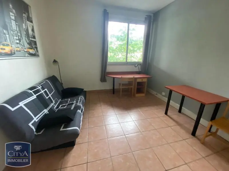 Photo 1 Appartement 1 pièce 23m²