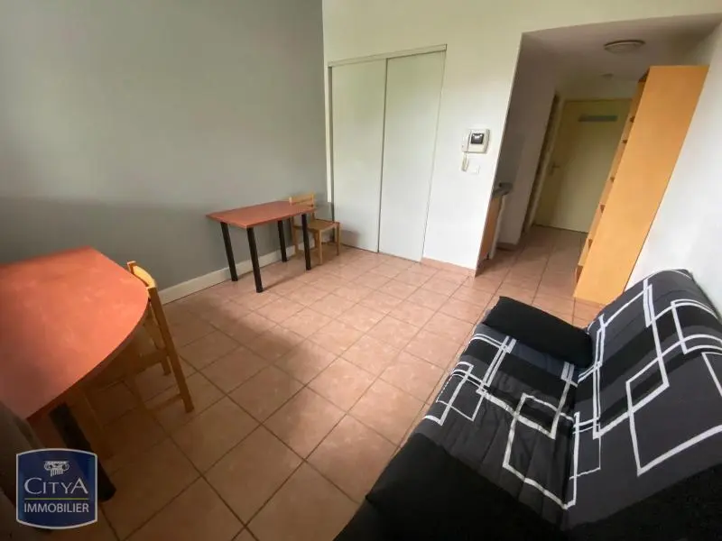Photo 2 Appartement 1 pièce 23m²