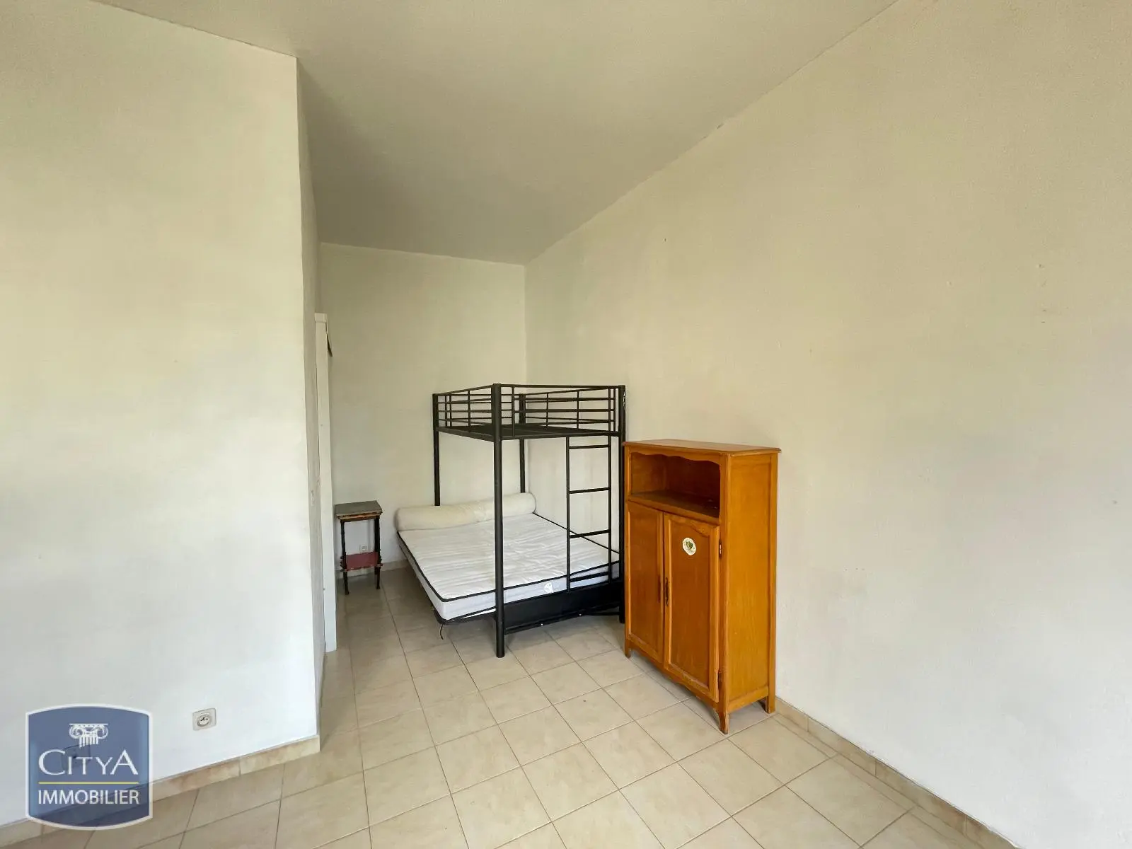 Photo 2 Appartement 1 pièce 28.58m²