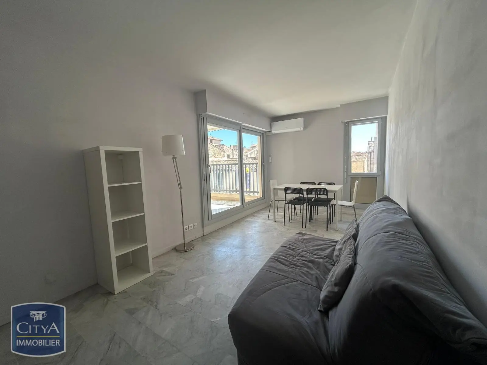 Photo 2 Appartement 1 pièce 30.48m²