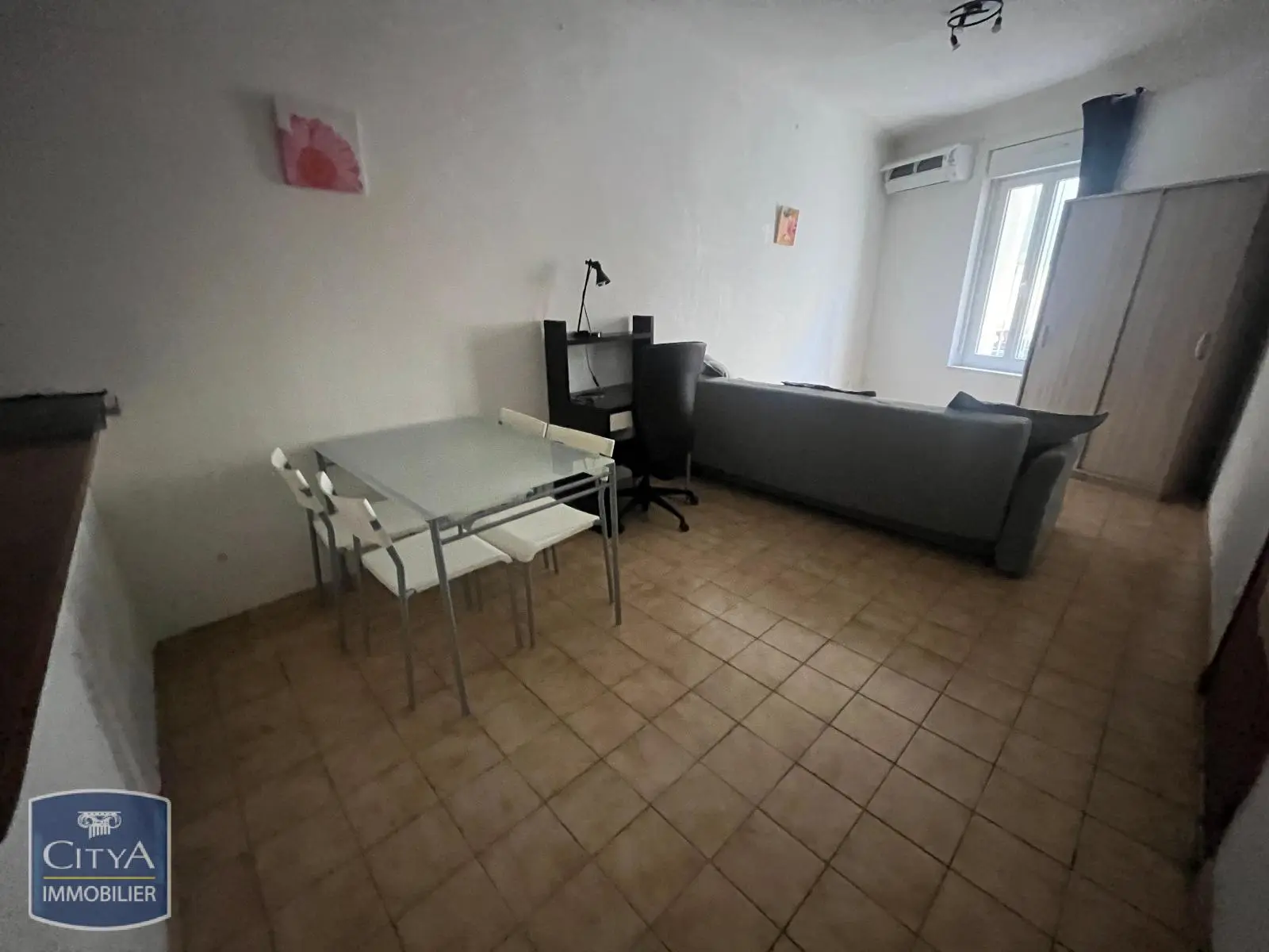 LOCATION NIMES ST CEZAIRE STUDIO MEUBLE CLIMATISE