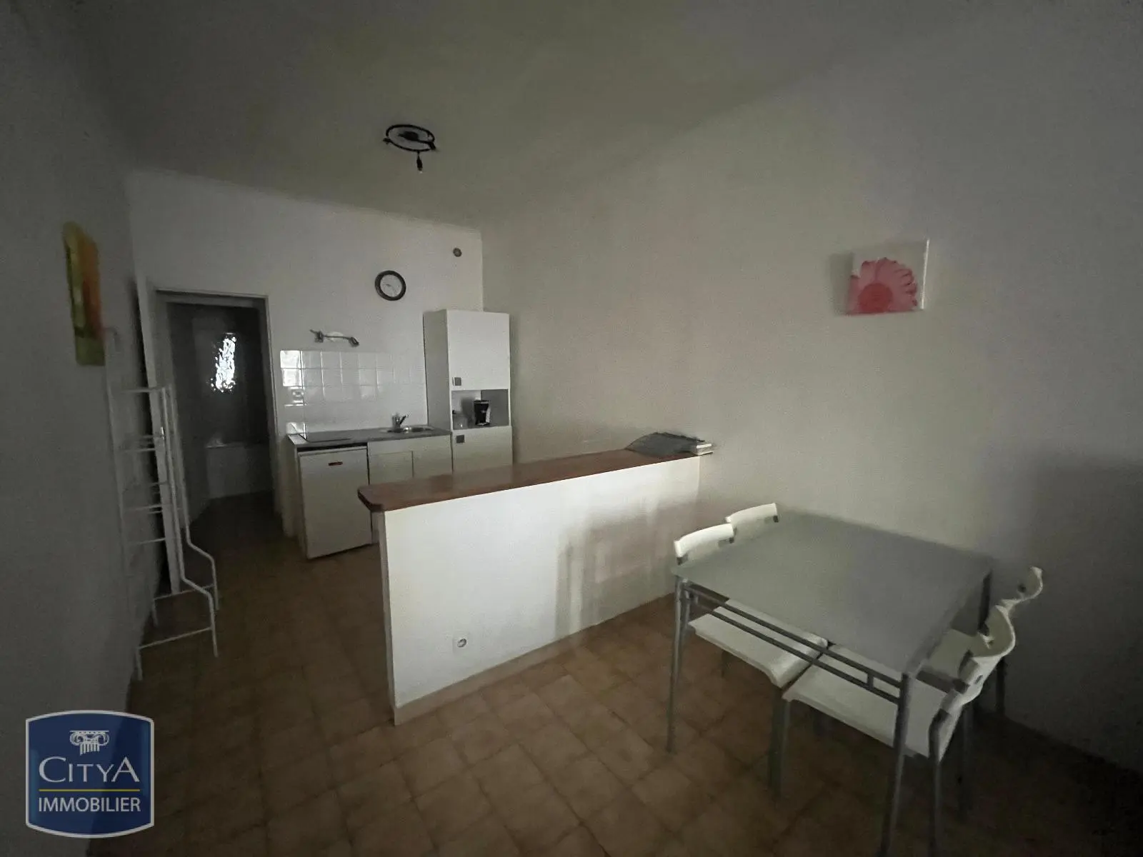 LOCATION NIMES ST CEZAIRE STUDIO MEUBLE CLIMATISE