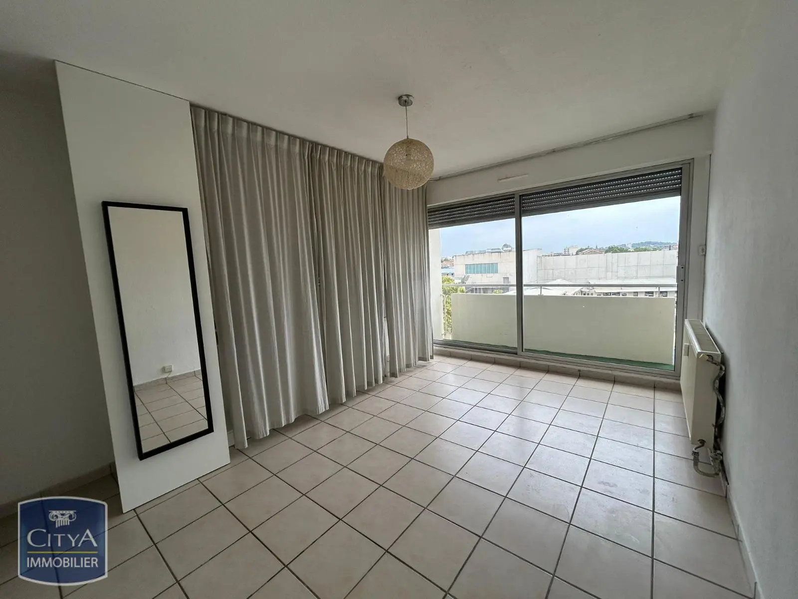 Photo 1 Appartement 1 pièce 19.34m²