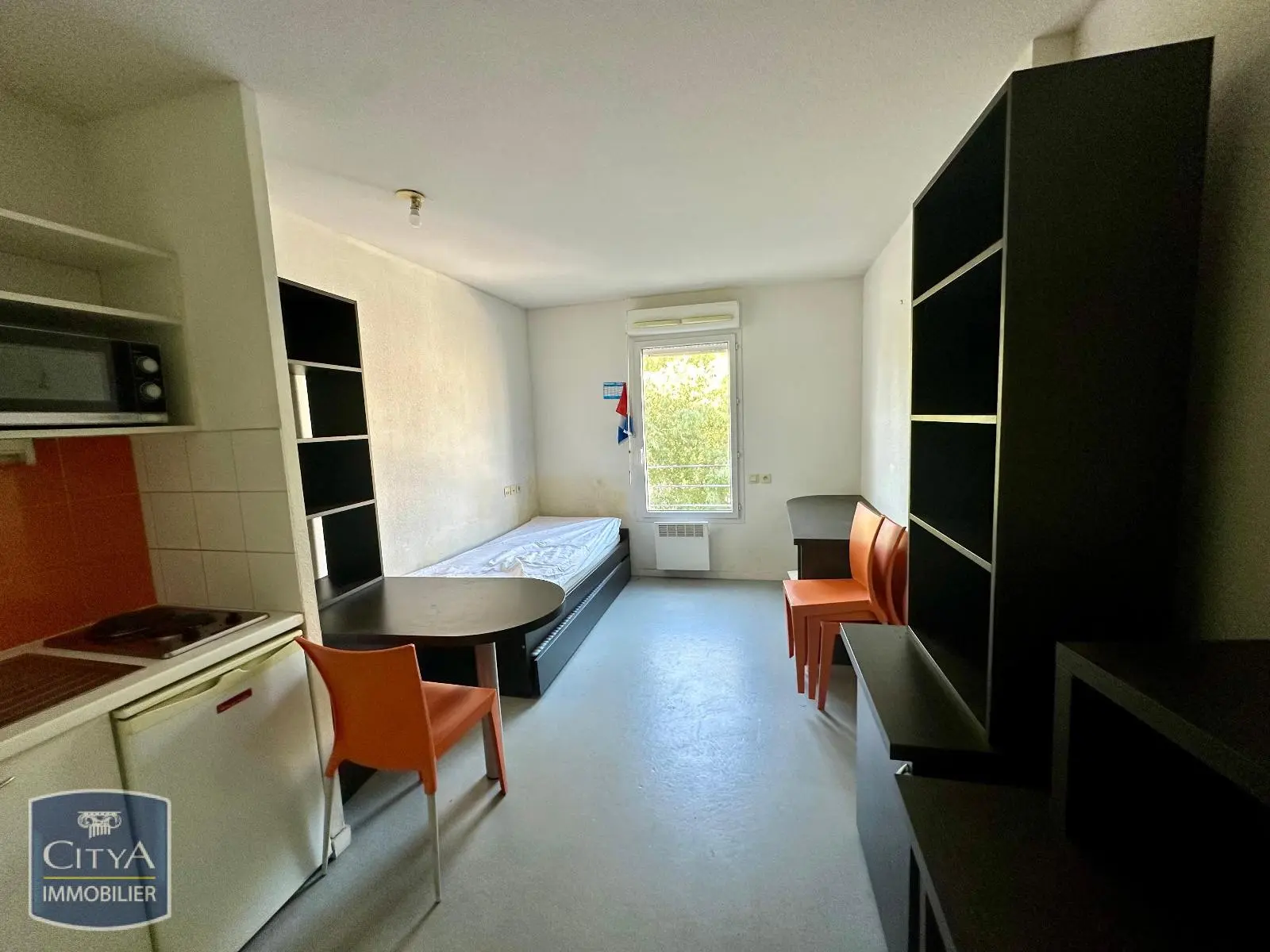 Photo 1 Appartement 1 pièce 23.3m²