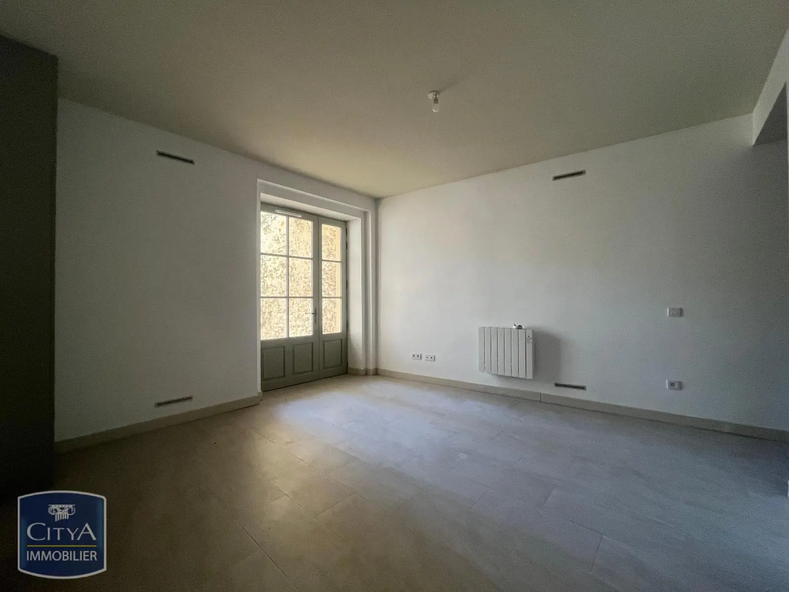 Photo 2 Appartement 1 pièce 30.53m²