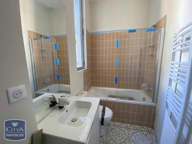 LOCATION STUDIO STANDING BALCON SECTEUR PREFECTURE PROCHE ARENES ESPLANADE CENTRE VILLE