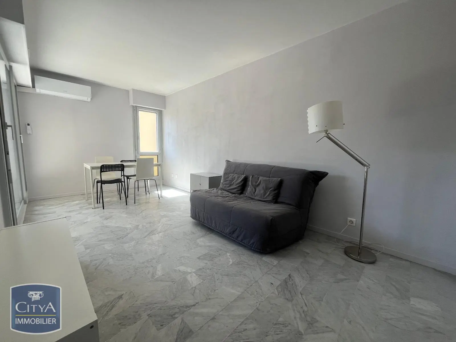 Photo 3 Appartement 1 pièce 30.48m²