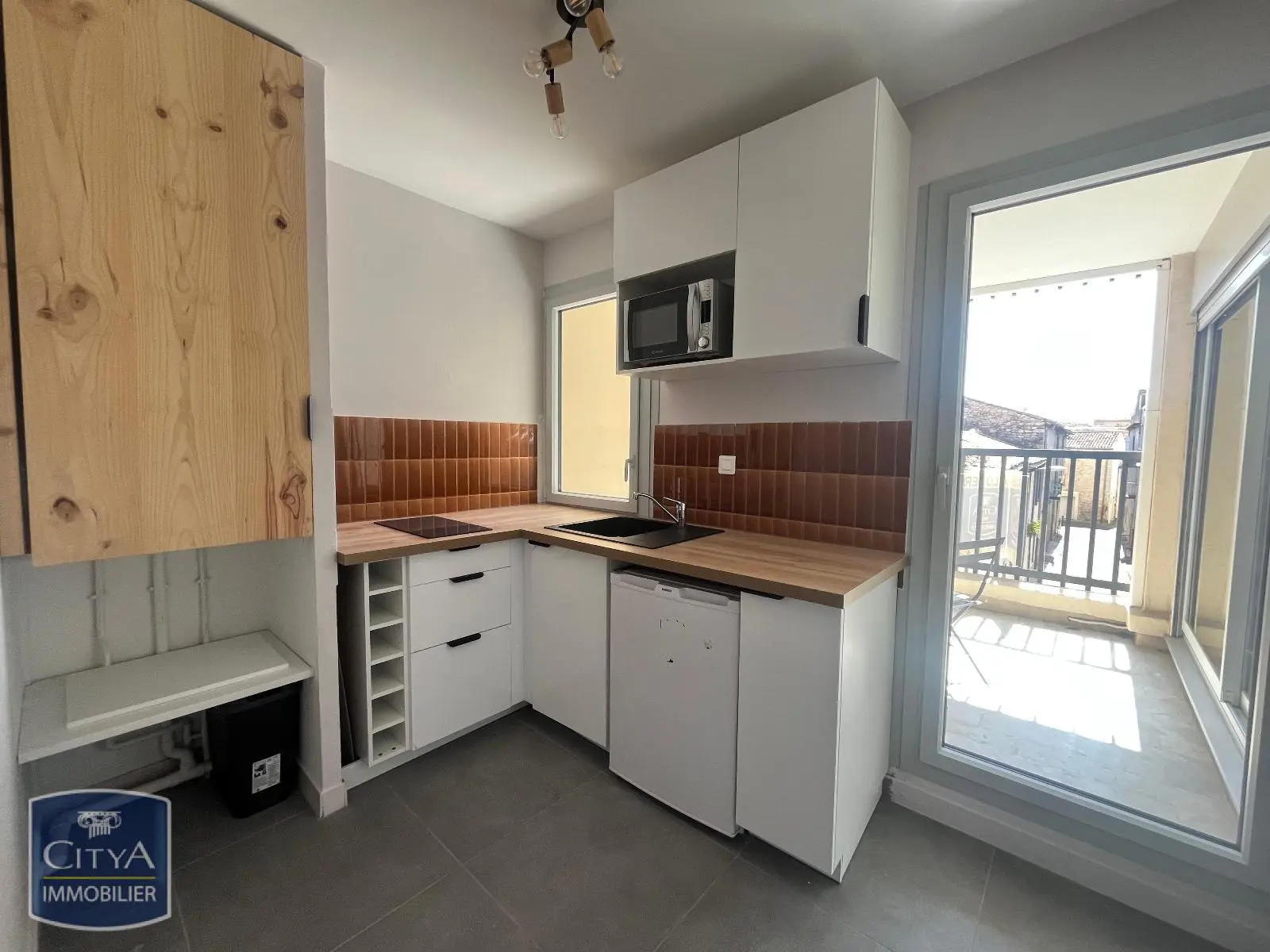 Photo 1 Appartement 1 pièce 30.48m²