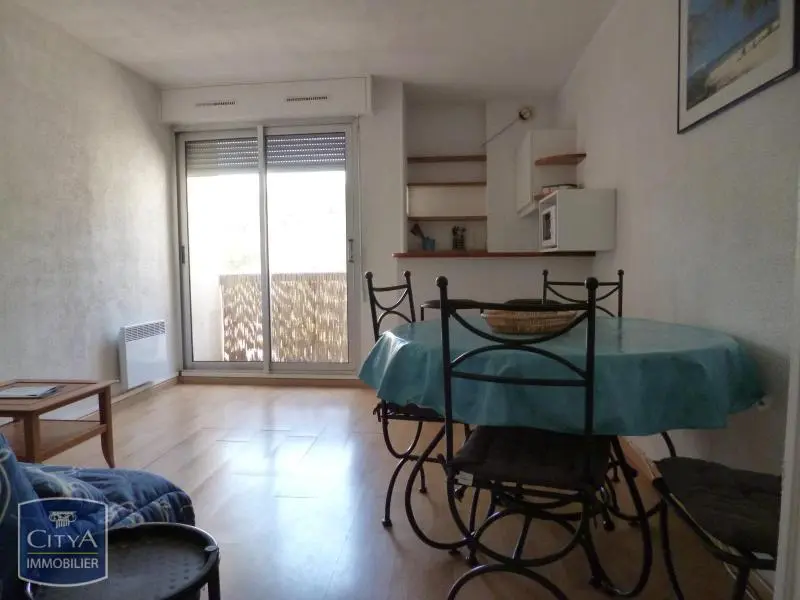 Photo 1 Appartement 1 pièce 18.8m²