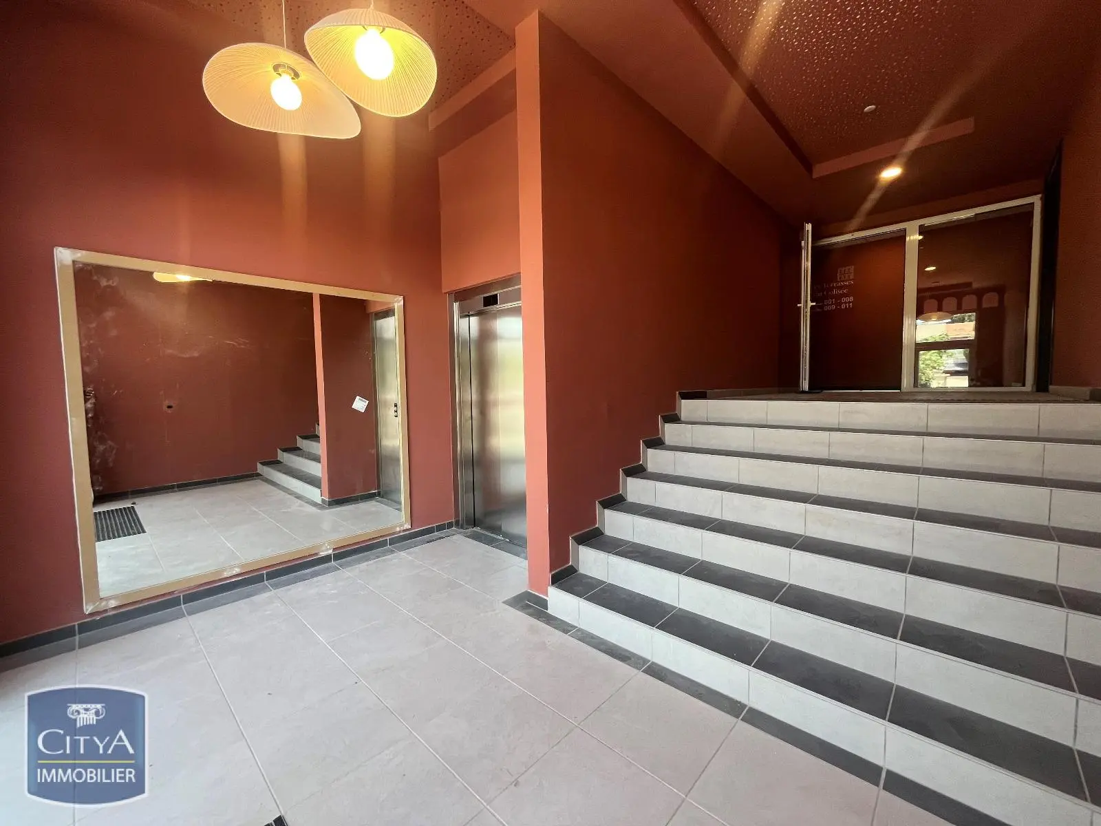LOCATION T3 NIMES - RESIDENCE RECENTE - TERRASSE - PARKING - QUARTIER CAPOUCHINE