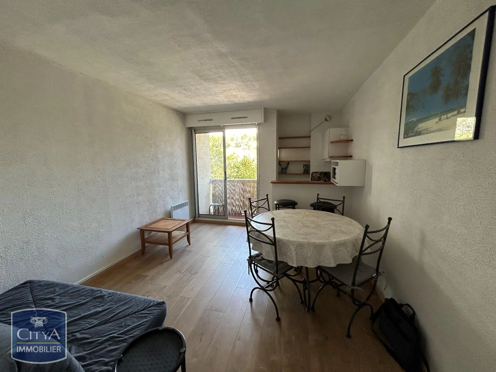 Photo 1 Appartement 1 pièce 18.8m²