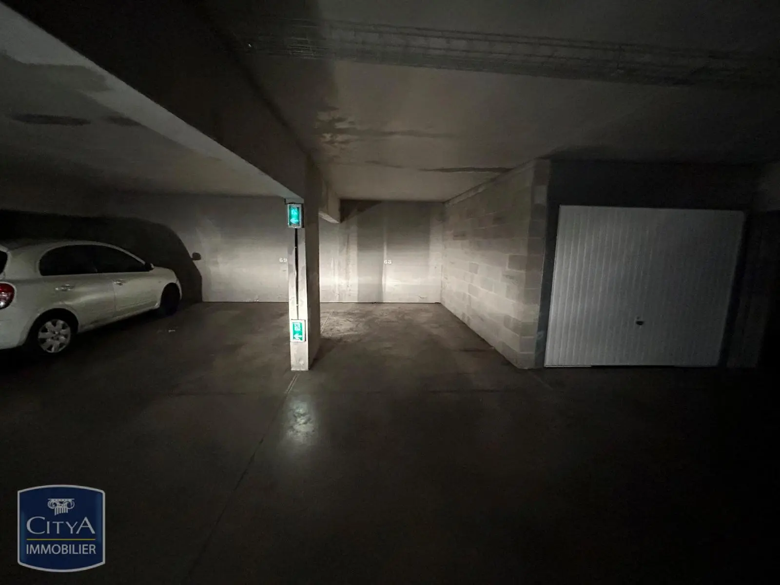 Photo 4 Parking