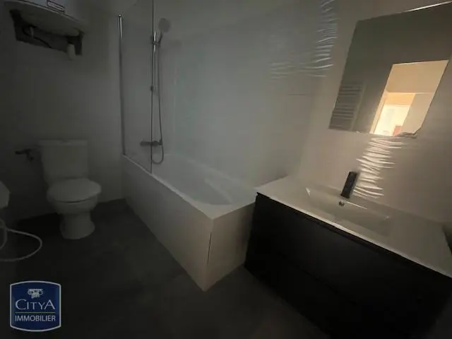 location studio centre ville nimes