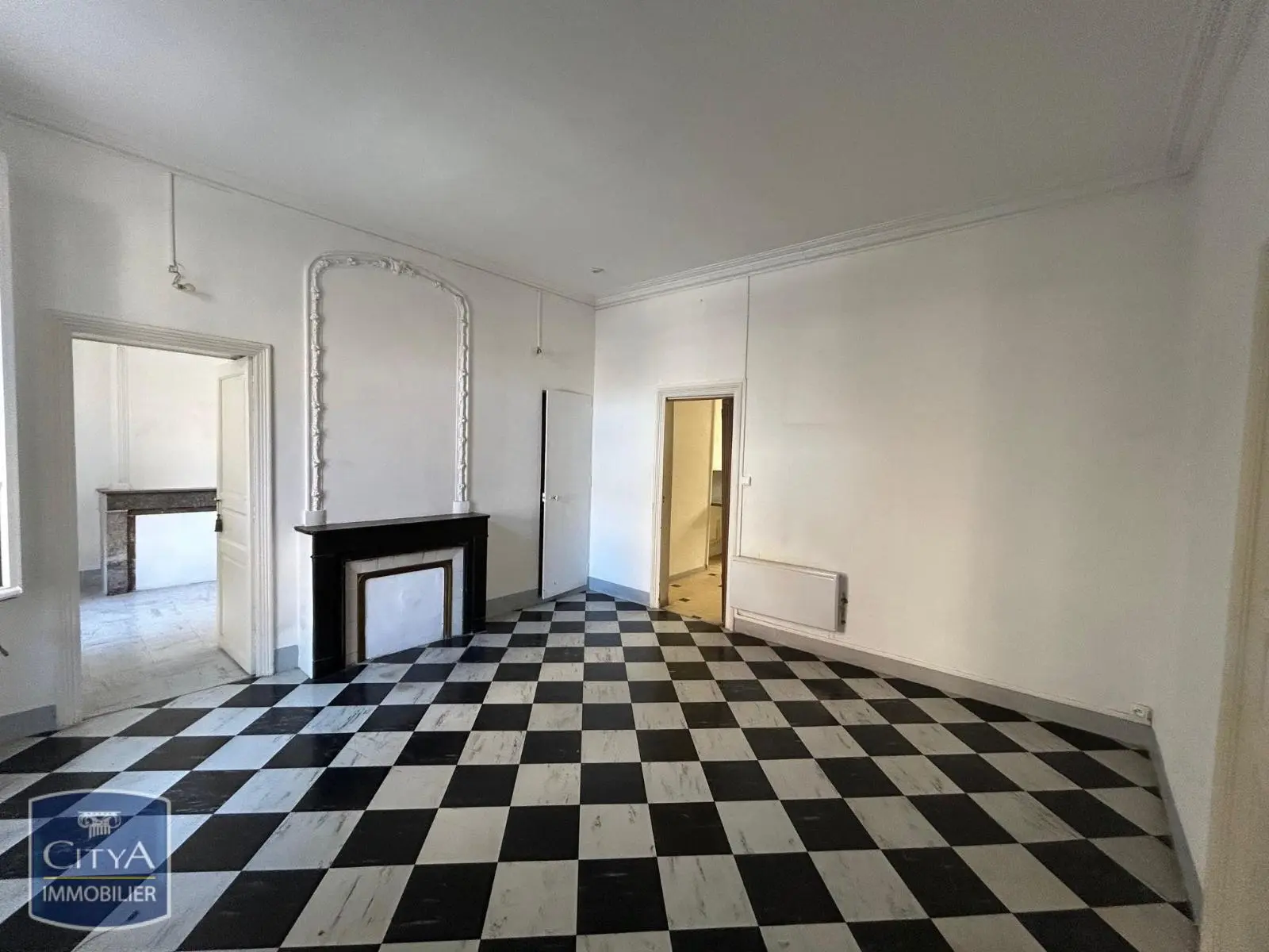 LOCATION - T3 - NIMES - CENTRE VILLE - JARDIN