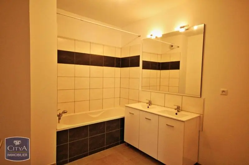 Photo 7 Appartement 4 pièces 74.9m²