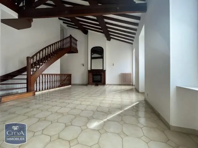 Photo 3 Appartement 4 pièces 91.44m²