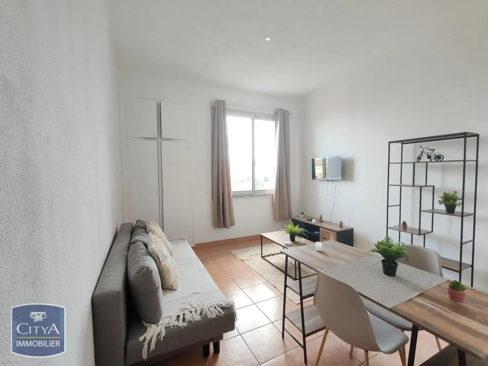 Photo 1 Appartement 1 pièce 23m²
