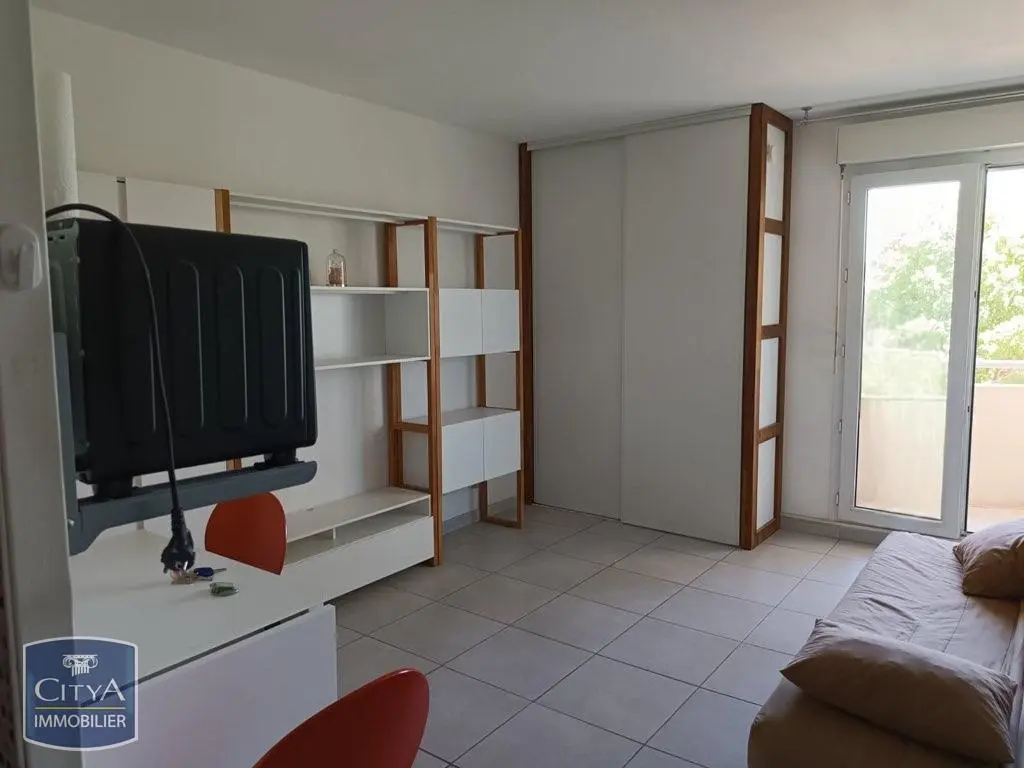 Photo 1 Appartement 1 pièce 21.92m²