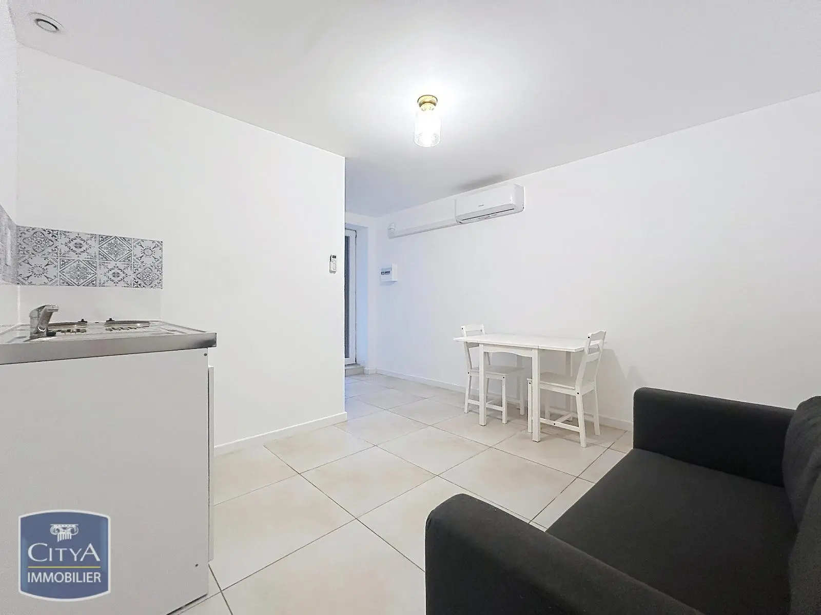 Photo 3 Appartement 1 pièce 16.86m²