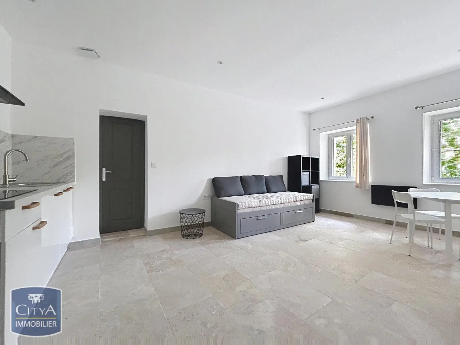 Photo 1 Appartement 1 pièce 26.23m²