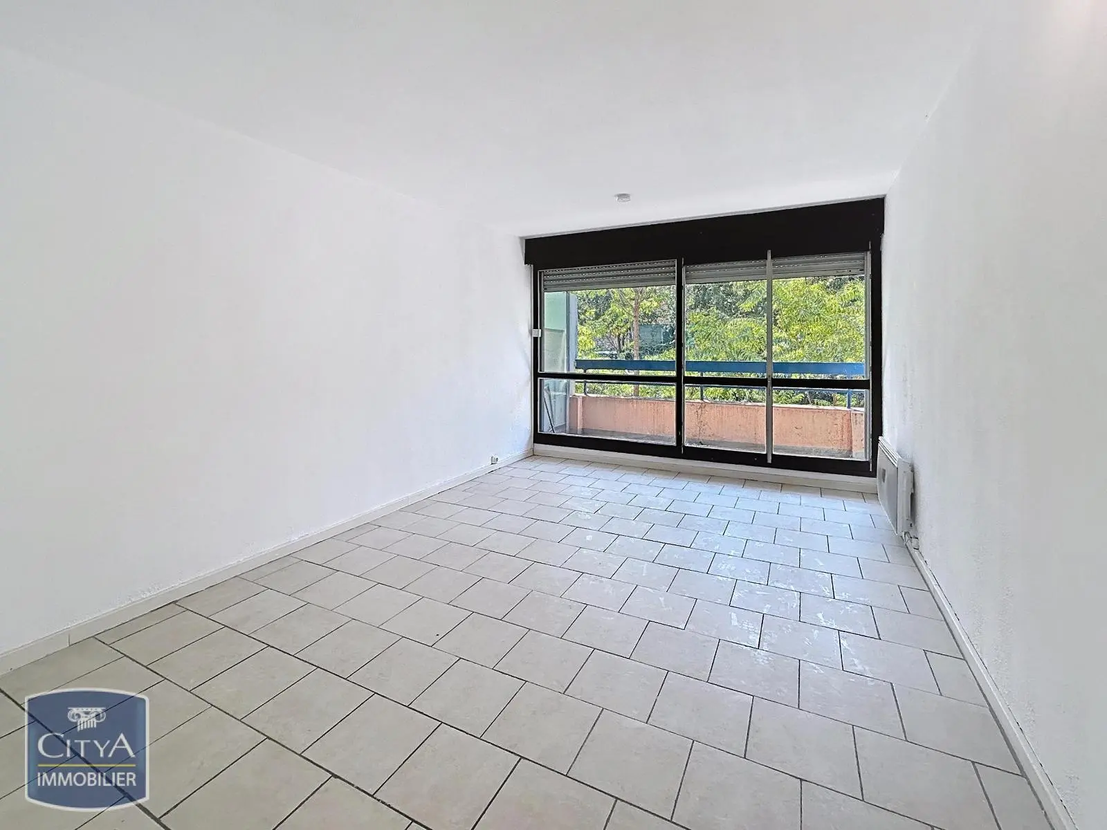 Photo 2 Appartement 1 pièce 22.89m²