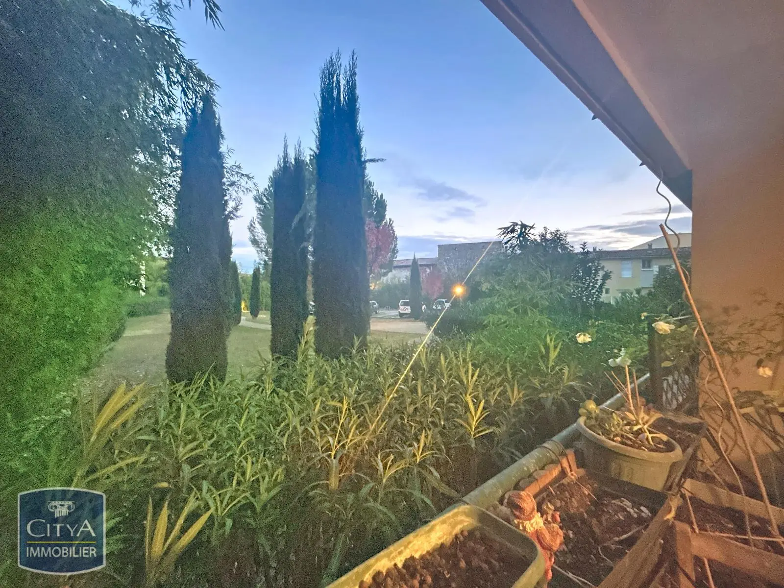 LOCATION T3 - NIMES - RÉSIDENCE SECURISEE - DHUODA - RDC- TERRASSE - PARKING