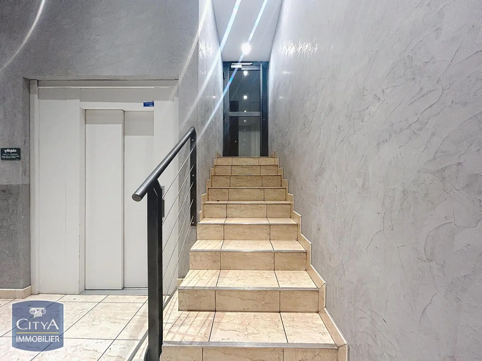 LOCATION T3 - NIMES - RÉSIDENCE SECURISEE - DHUODA - RDC- TERRASSE - PARKING