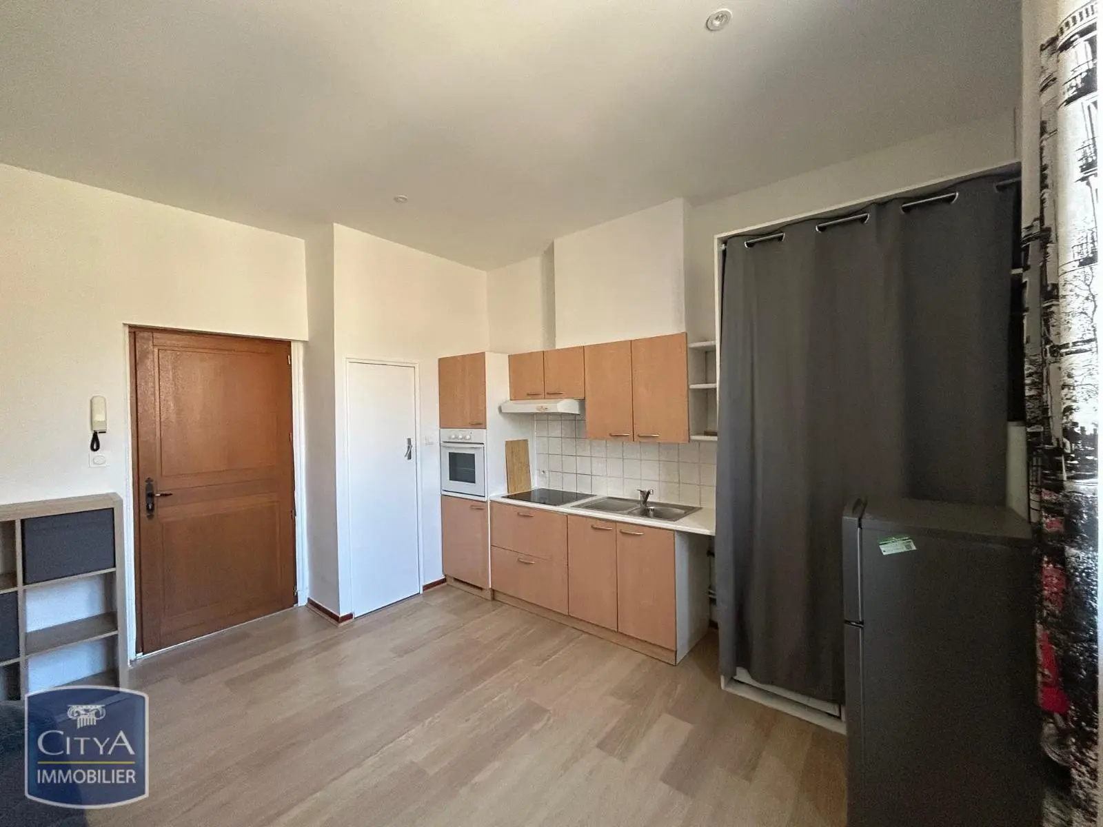 Photo 2 Appartement 1 pièce 20.01m²