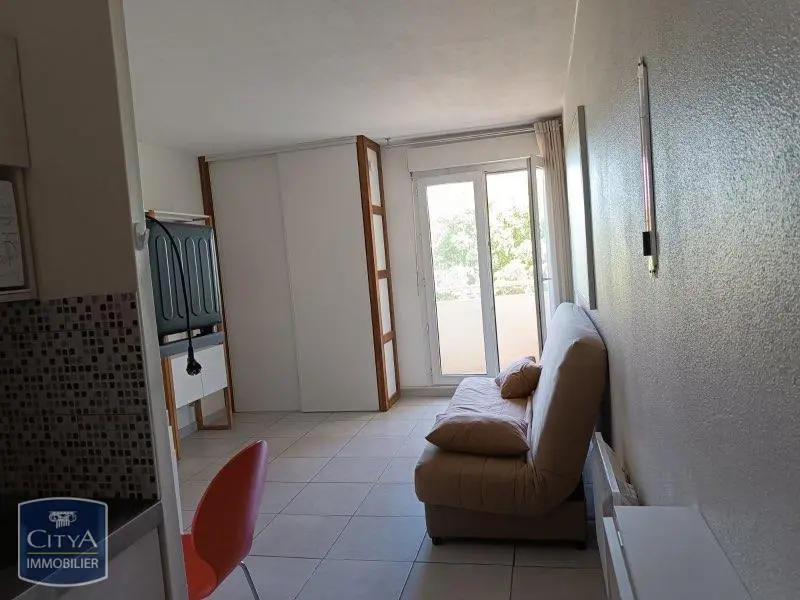 STUDIO MEUBLE NIMES COSTIERE