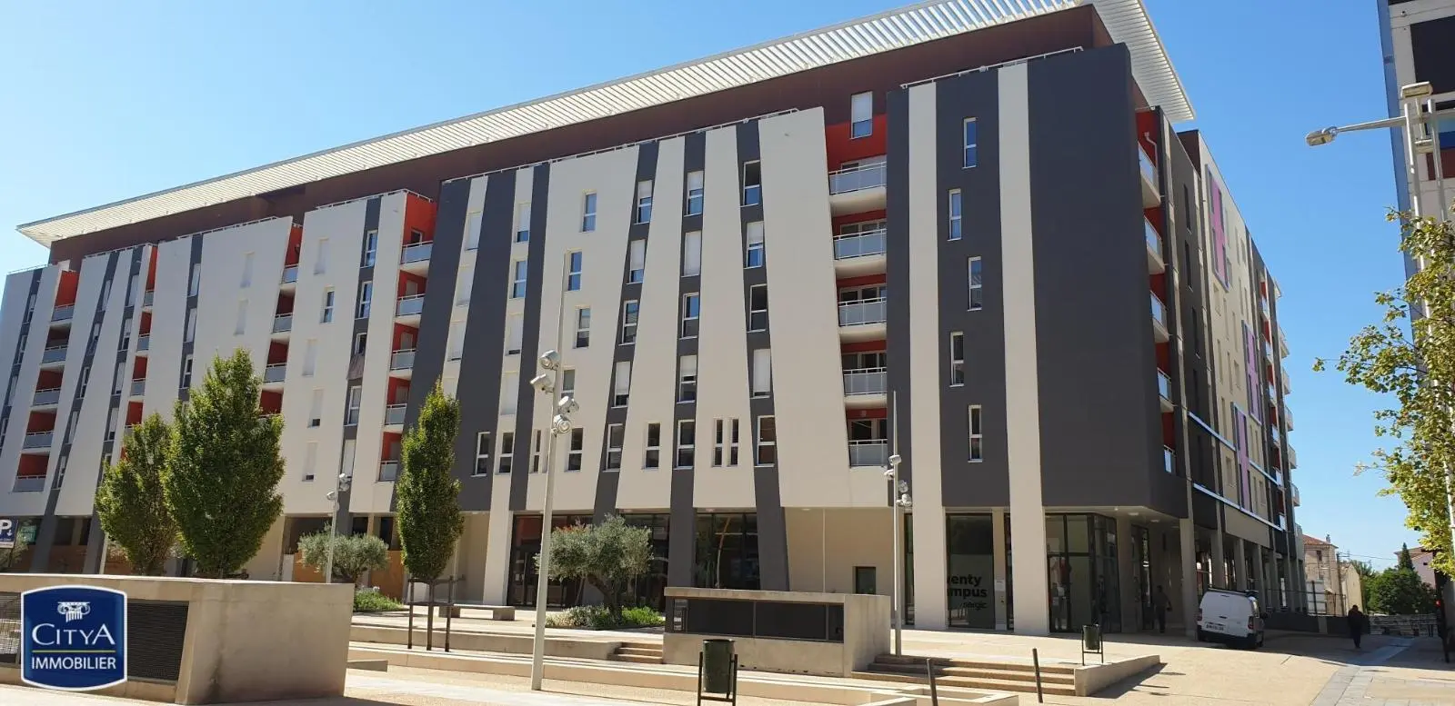 Photo 1 Appartement 1 pièce 33.84m²