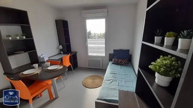 Photo 1 Appartement 1 pièce 17.6m²