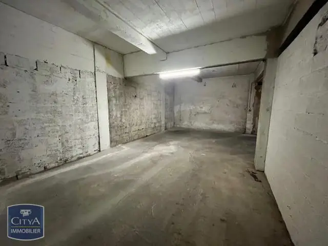 Photo 3 Parking