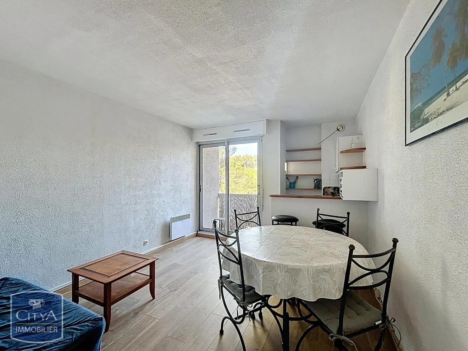Photo 1 Appartement 1 pièce 18.8m²
