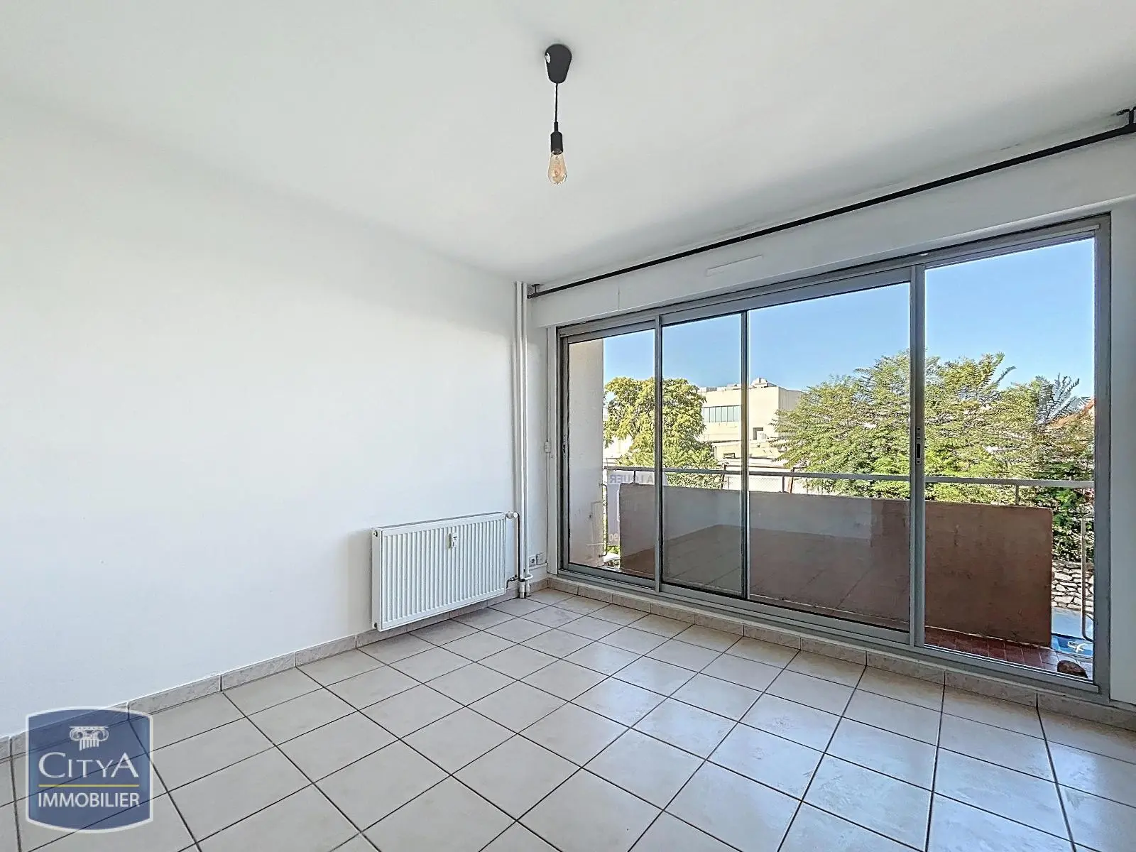Photo 1 Appartement 1 pièce 22.76m²