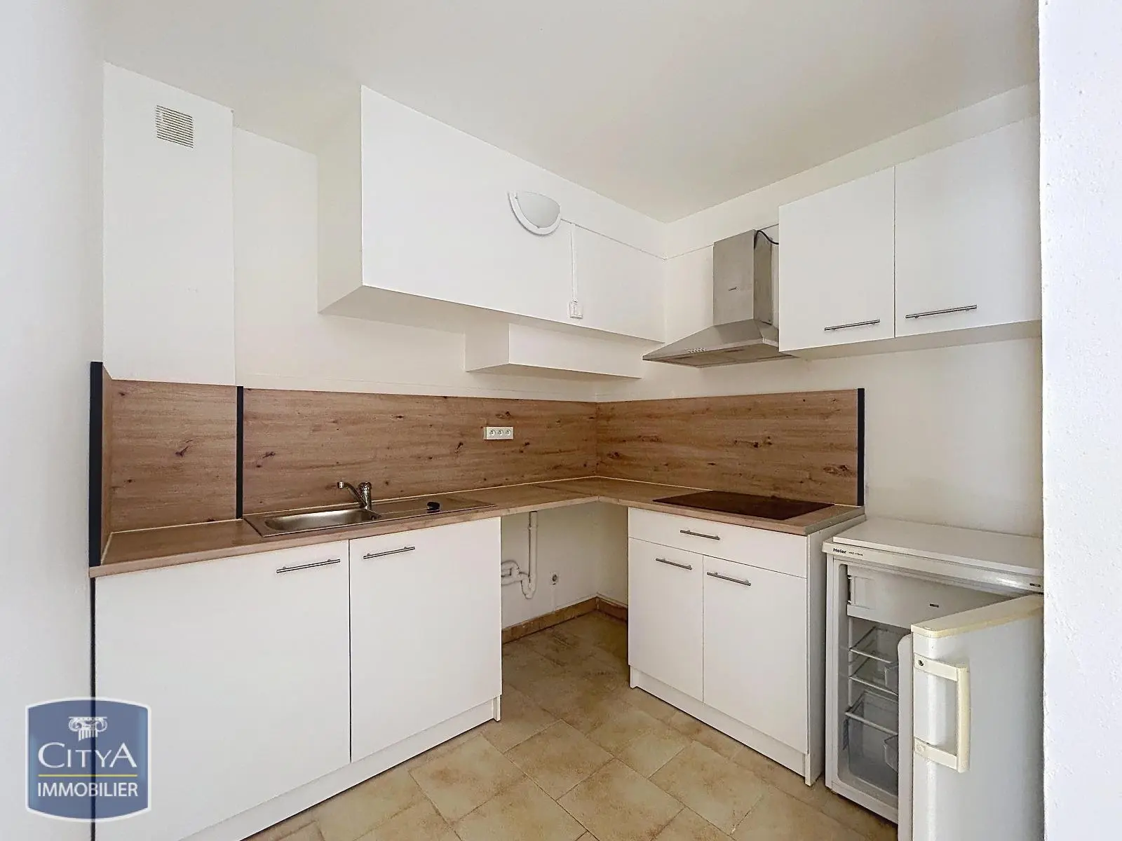 Photo 2 Appartement 1 pièce 28.15m²