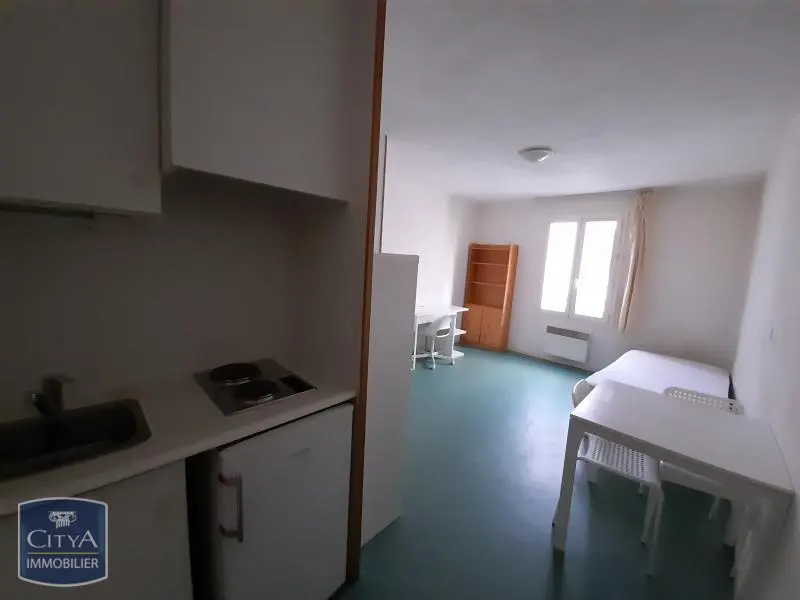 Photo 2 Appartement 1 pièce 18.15m²
