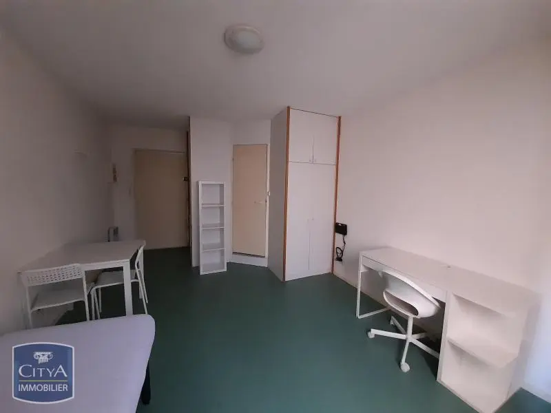 Photo 1 Appartement 1 pièce 18.15m²