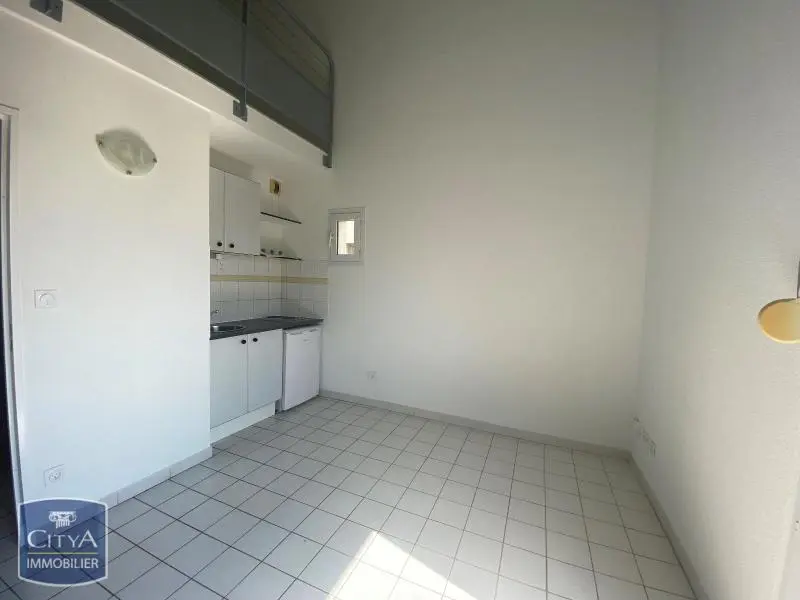 Photo 2 Appartement 1 pièce 29.97m²