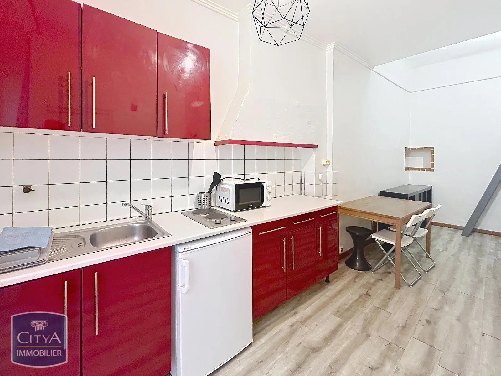 Photo 1 Appartement 1 pièce 18.81m²