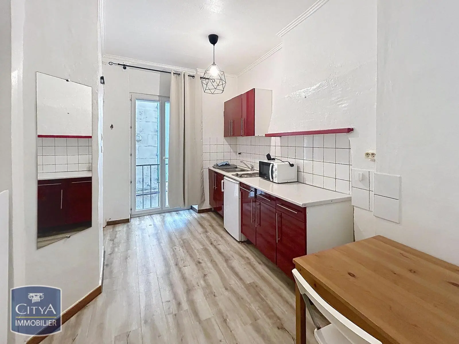 Photo 2 Appartement 1 pièce 18.81m²